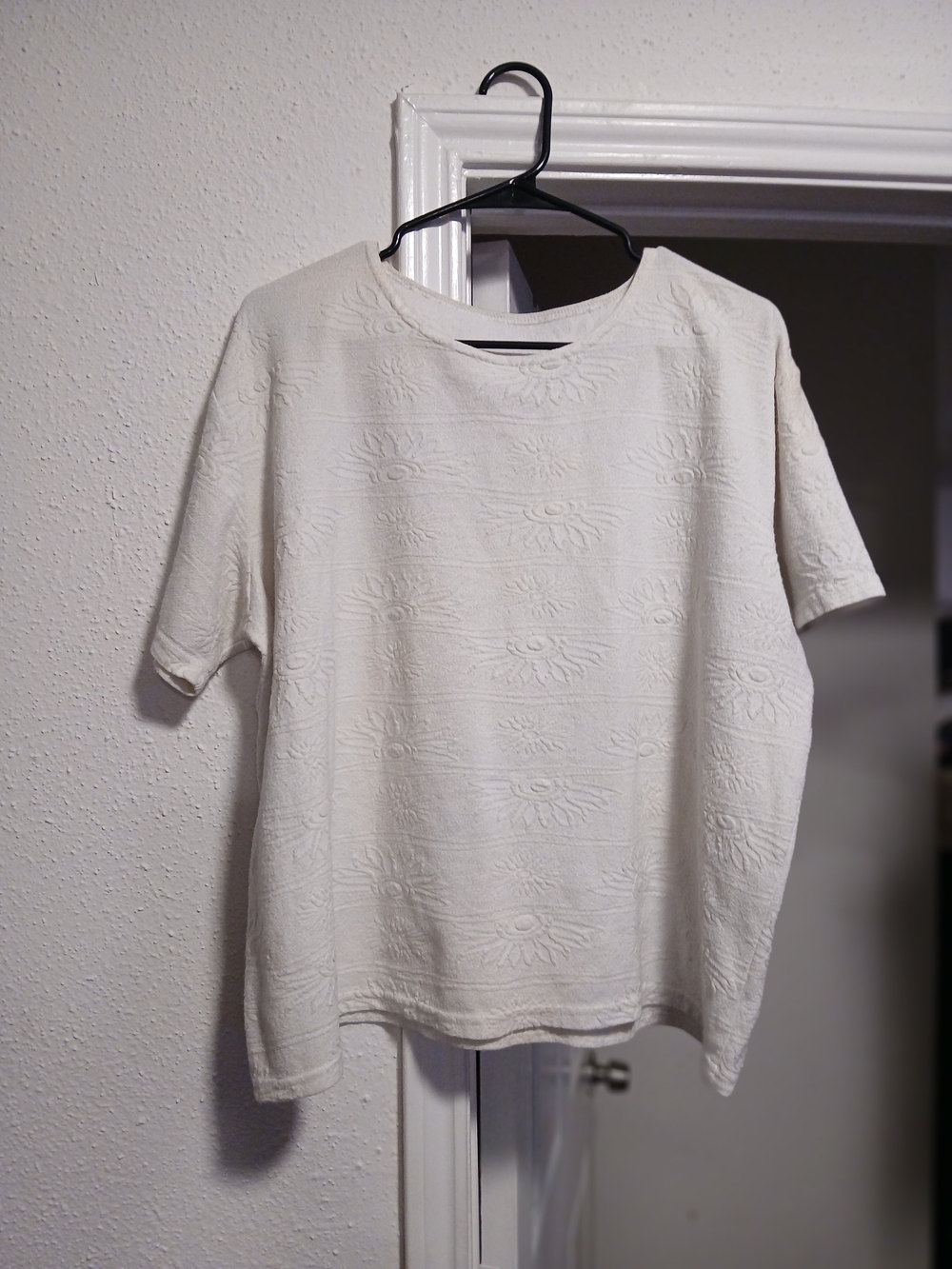 Women's Vintage Short-Sleeve Textured Crew Neck Shirt - White